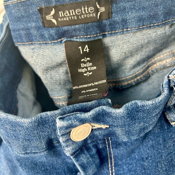 Nanette Lepore Blue Jean Shorts Distressed Raw-Edge Hem - Picture 2 of 6